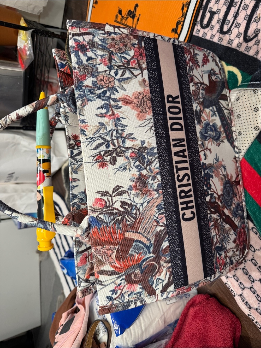 Low price Christian Dior Floral Book Tote in Multi-Color